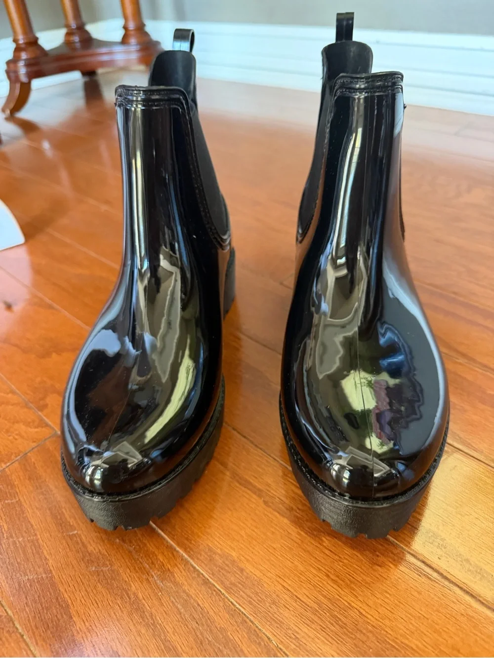 London Fog Rosaline Black Gloss Chelsea Boots Size 9M NWOB